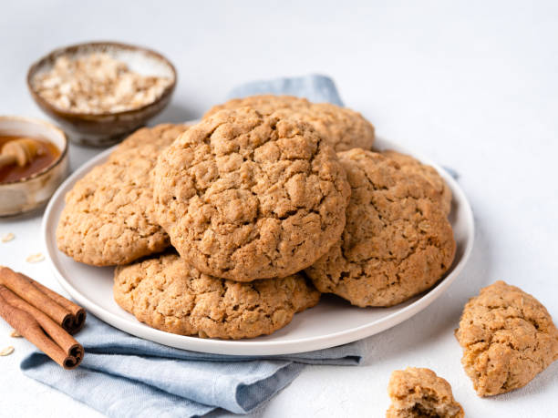 Oatmeal cookies with cinnamon