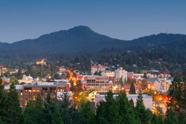 istock Eugene, Oregon, USA Downtown Cityscape 1321513369