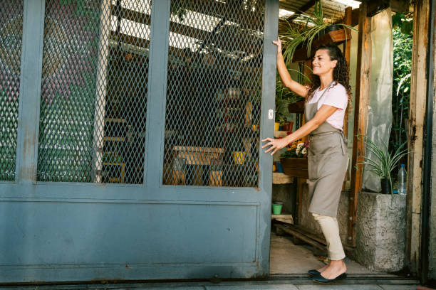 istock Owner opening store in the morning 1321522958