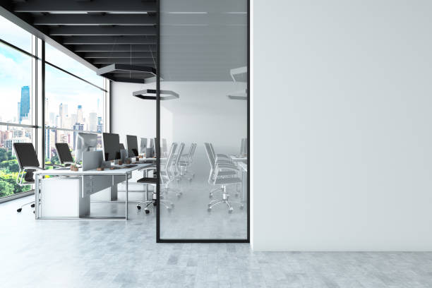 moderne lege bureauruimte met witte lege muur - kantoor stockfoto's en -beelden