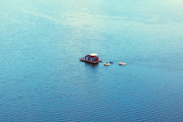 istock Vacation on the Houseboat 1321579951