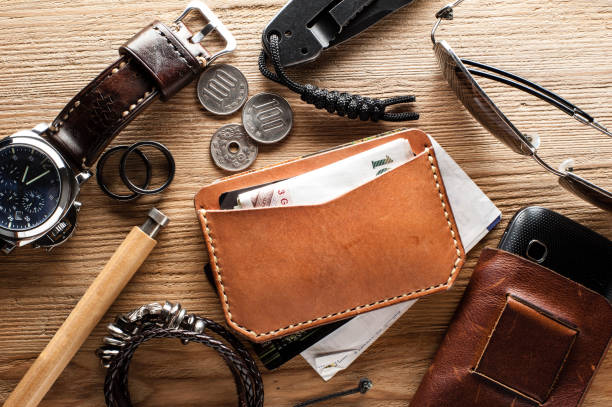 istock vegetable tanned leather wallet 1321587118