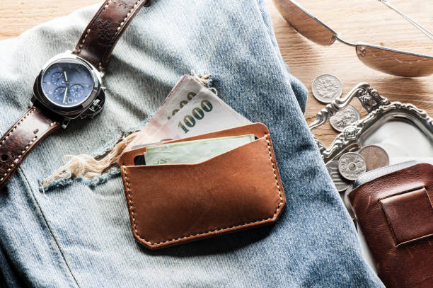 istock vegetable tanned leather wallet 1321588176
