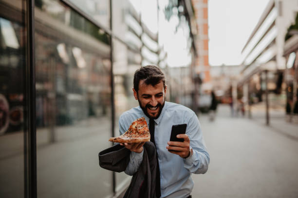 istock Grabbing pizza and coming 1321619483