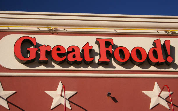 istock Great Food And Great Fun Signs on Abandoned Restaurant 1321626051