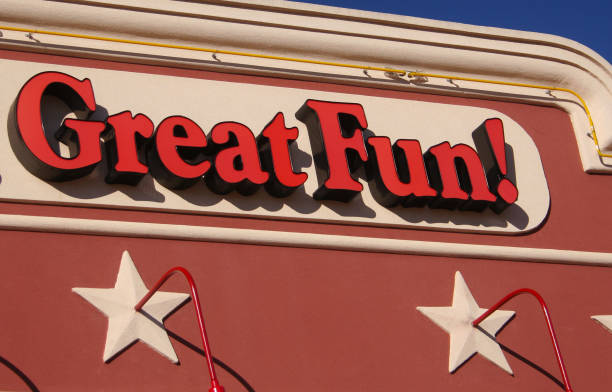 istock Great Food And Great Fun Signs on Abandoned Restaurant 1321626121