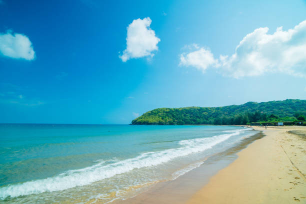 istock Island Knife VIETNAM 1321662501