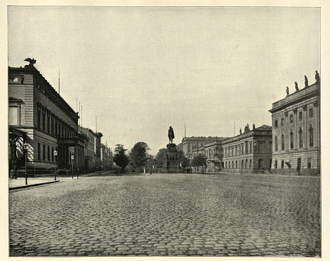Vintage photograph of Unter den Linden, a boulevard in the central Mitte district of Berlin, the capital of Germany, Victorian 19th Century