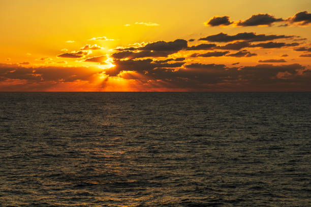 istock Sunrise on the Tyrrhenian Sea 1321700943