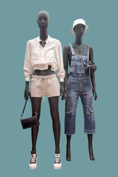 istock Two full length female mannequins. 1321720342