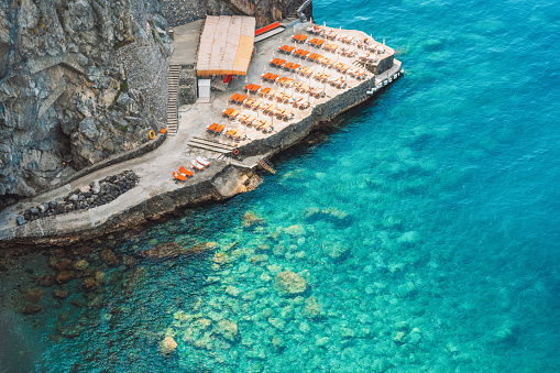 Playa de Positano en la costa de Amalfi en Italia. photo