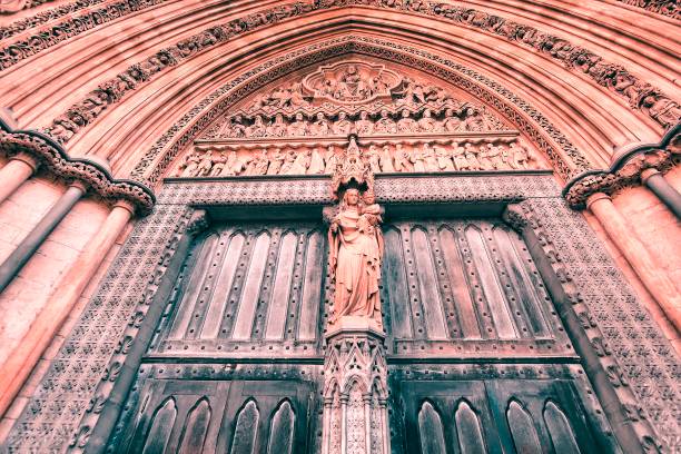 istock London Westminster Abbey 1321734538