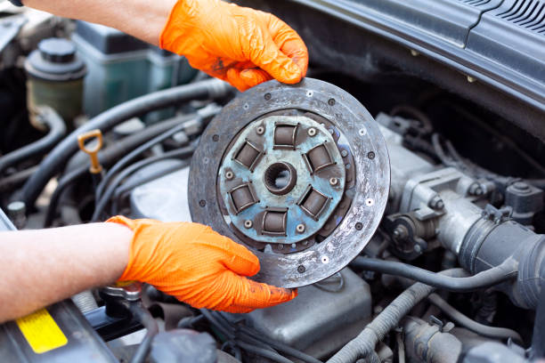 istock Car clutch disc failure repair replacement or inspection 1321738674