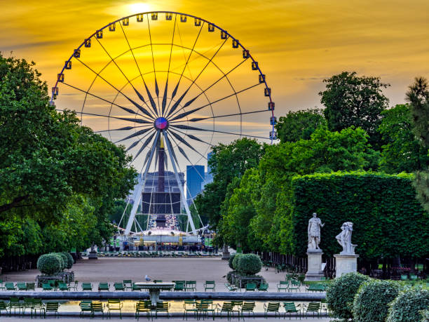 istock Paris France 1321766834