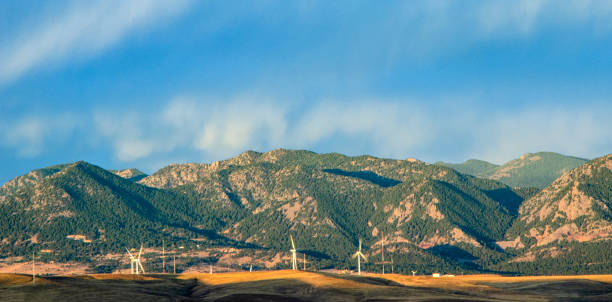 istock Spectacular Sunrise: Panorama of Broomfield, Colorado and the Flatiron Mountain Range 1321778747