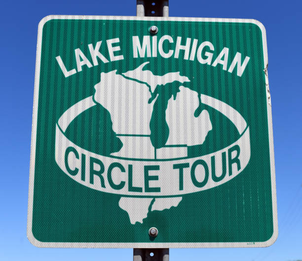 istock Lake Michigan Circle Tour 1321818265