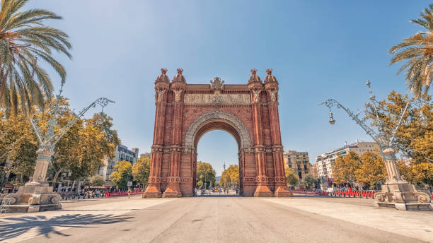 Barcelona street architecture Arc de Triomf in Barcelona, Spain arc de triomf barcelona stock pictures, royalty-free photos & images