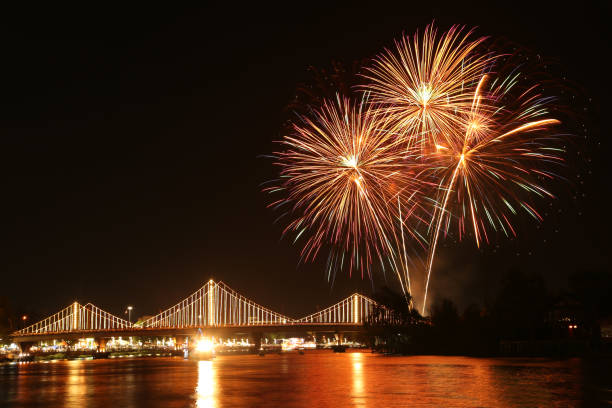 istock SURATTHANI, THAILAND - OCTOBER 17 : Beautiful firework display for celebration on the Tapee river on parades in Chak Phra Festival on October 17, 2015 in Suratthani, Thailand. 1321877172