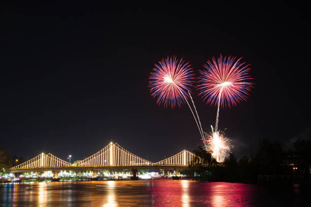 istock SURATTHANI, THAILAND - OCTOBER 17 : Beautiful firework display for celebration on the Tapee river on parades in Chak Phra Festival on October 17, 2015 in Suratthani, Thailand. 1321877553