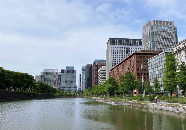 istock Tokyo Marunouchi office area buildings 1321901800