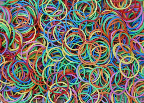 istock A small rubber band in various colors 1321917552