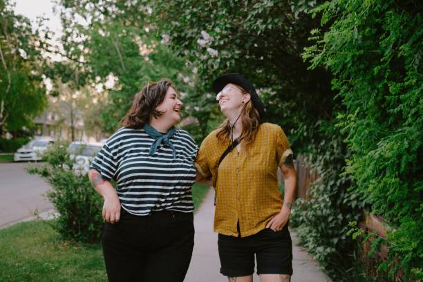 istock Lesbian couple on vacation 1322024033