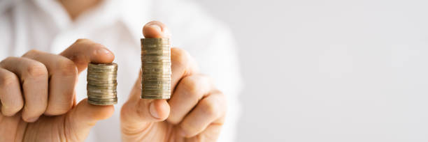 istock Compare Wage And Money Gap 1322052378