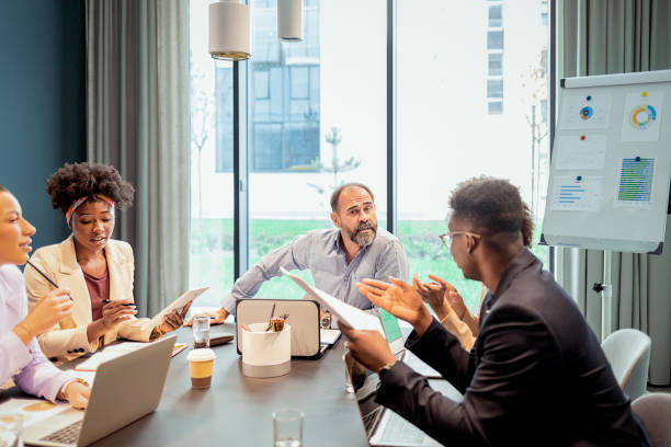 istock Making the most of their Monday morning meetings 1322099507