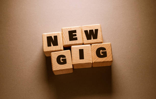 istock New Gig Word with Wooden Cubes 1322113623