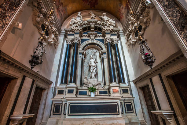 chiesa di santa maria di nazareth - cathedral italy venice italy inside of foto e immagini stock