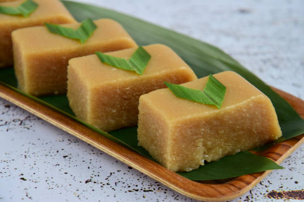 istock Cassava Agar Agar Steamed. Cassava steamed cake with pandan leaf 1322160904