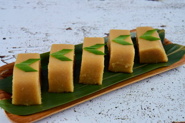 istock Cassava Agar Agar Steamed. Cassava steamed cake with pandan leaf 1322161027
