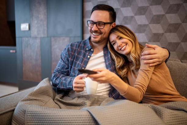 istock Couple watching tv 1322171669