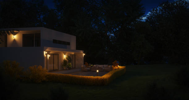 villa familiare moderna (notte) - low key lighting foto e immagini stock