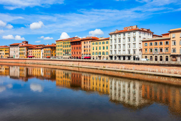 istock Colorful houses, Arno river waterfront 1322202595