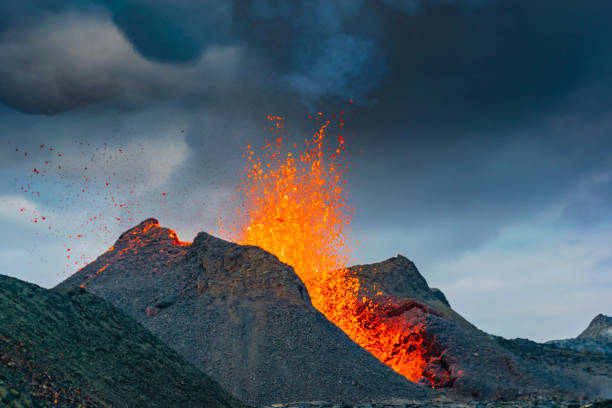 istock Iceland Volcano Volcanic Eruption 1322214702