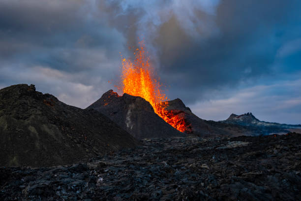 istock Iceland Volcano Volcanic Eruption 1322216104