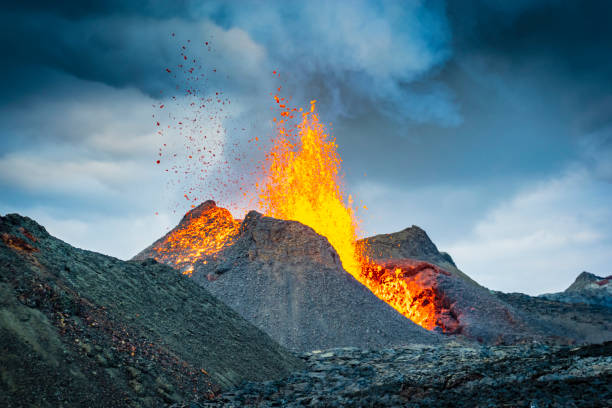 istock Iceland Volcano Volcanic Eruption 1322216722