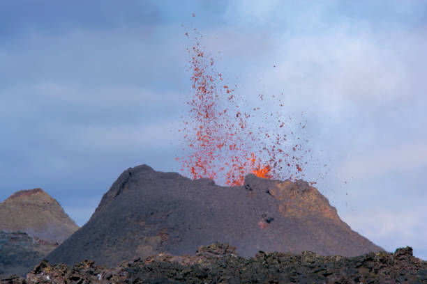 istock Iceland Volcano Volcanic Eruption 1322218785