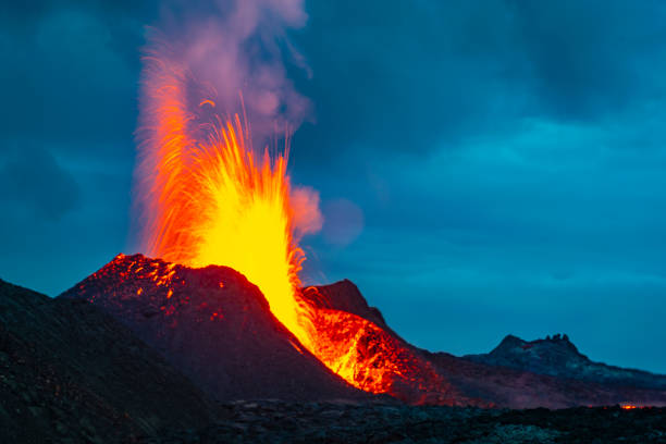 istock Iceland Volcano Volcanic Eruption 1322219999