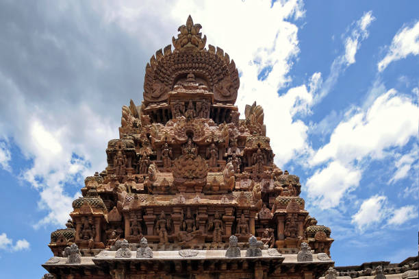 храм деванаяки аммана ковила в дарасураме тамилнаде - tamil nadu tamil temple amman стоковые фото и изображения