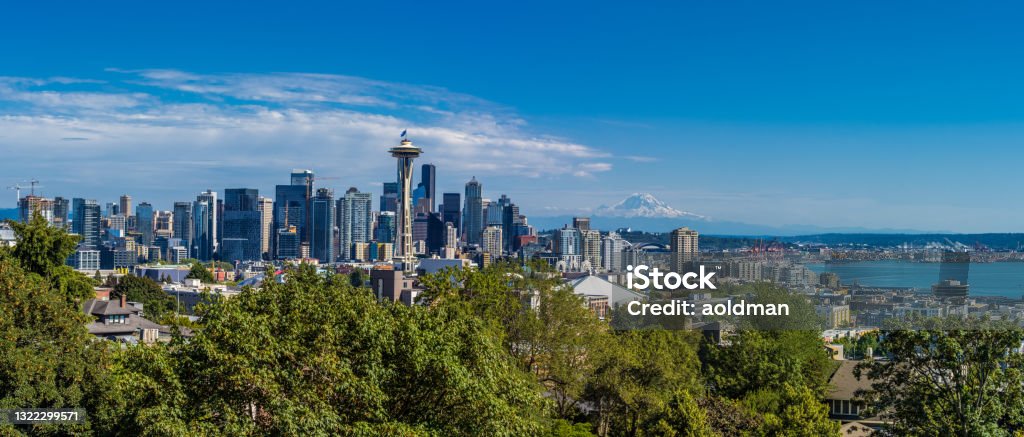 The view of Seatlle and Mount Rainier from observation deck in Kerry Park Seattle Stock Photo