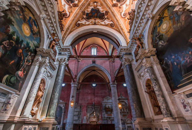 chiesa di san giovanni e paoli - cathedral italy venice italy inside of foto e immagini stock