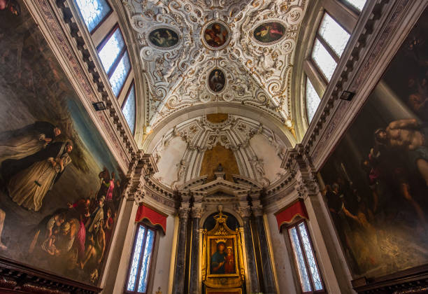 kirche san giovanni e paoli, venedig, italien - cathedral italy venice italy inside of stock-fotos und bilder