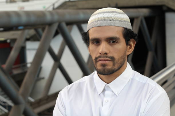 istock Man wearing traditional islamic skull cap 1322340113
