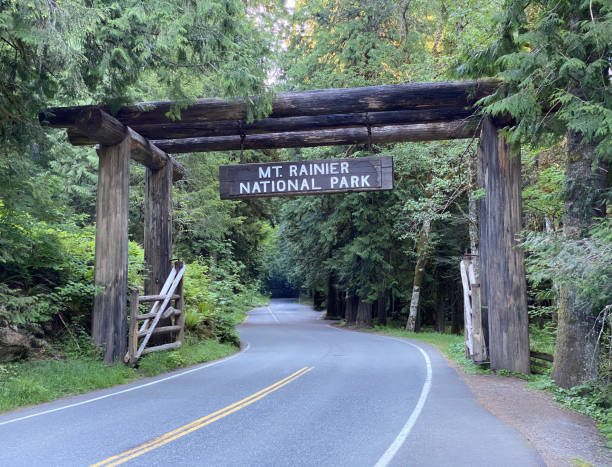 istock Mount Rainier National Park Entrance Arch 1322359541