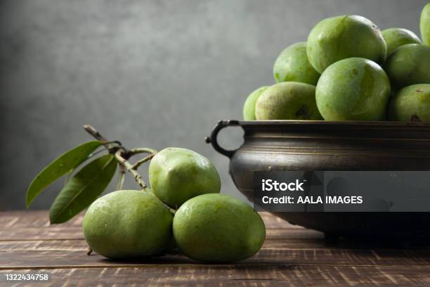 Bunch Of Raw Mango Or Green Mango Stock Photo - Download Image Now - Mango Fruit, Raw Food, Pickle