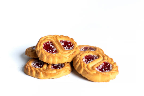 istock Sweet tea cookies flat lay pattern top view isolated 1322449794