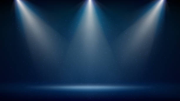 스포트라이트 배경. 조명 된 파란색 단계. 제품을 표시하는 배경입니다. 스포트라이트의 밝은 광선, 반짝이는 반짝이는 입자, 빛의 자리. 벡터 일러스트레이션 - stage light stock illustrations