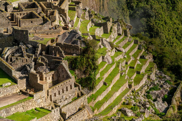 machu picchu, connue comme la ville perdue des incas, au pérou, le 10 octobre 2014. - machu picchu photos et images de collection